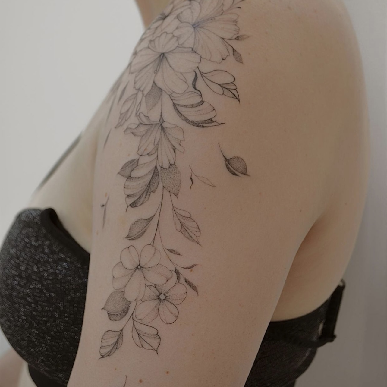 Peau d’Voyou – Downtown Paris Tattoo